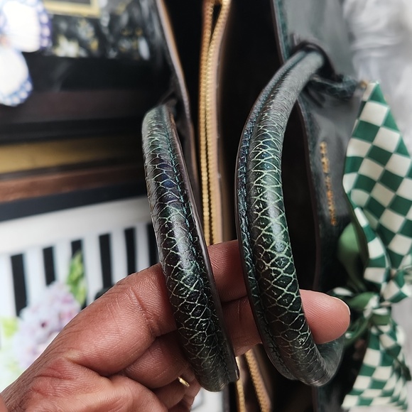 MICHAEL KORS SNAKESKIN SATCHEL/ CROSSBODY EUC - Picture 5 of 12